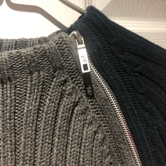 Vintage Tommy Hilfiger Denim Men’s Cable Sweater - Picture 2 of 6